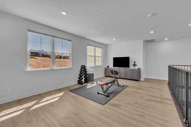 14873 Amber Grove Ct, Folsom, CA 95630