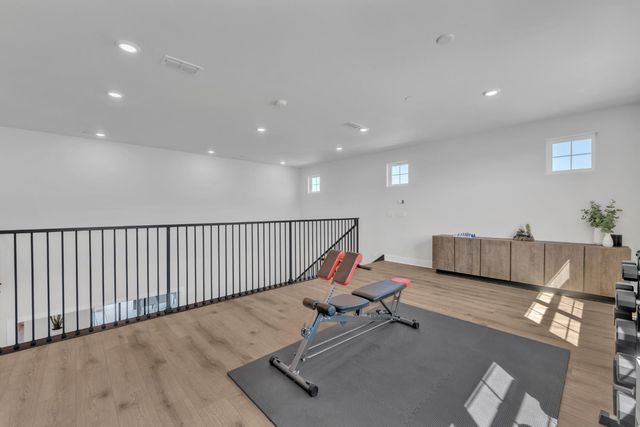 14873 Amber Grove Ct, Folsom, CA 95630