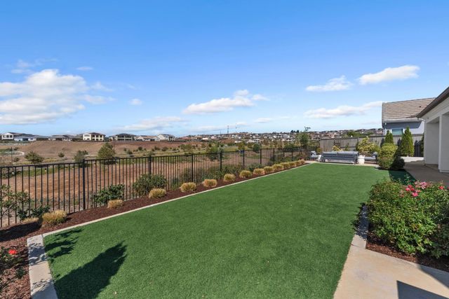 14873 Amber Grove Ct, Folsom, CA 95630