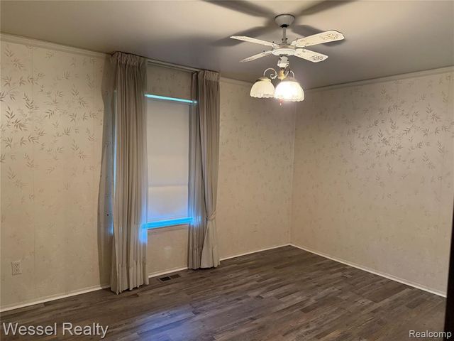 36675 Engleside Drive, Sterling Heights, MI 48310