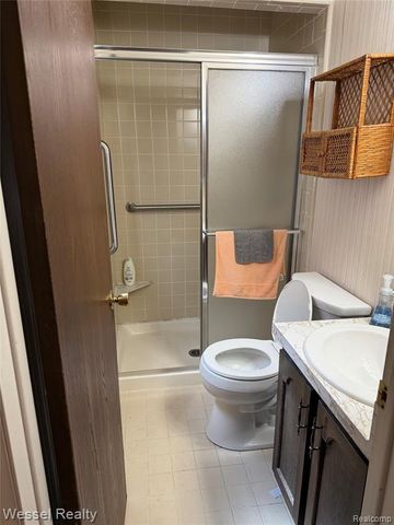 36675 Engleside Drive, Sterling Heights, MI 48310