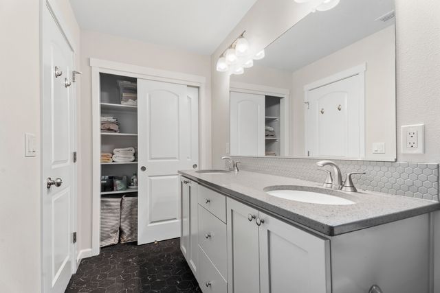 15205 Ponderosa Loop, La Pine, OR 97739