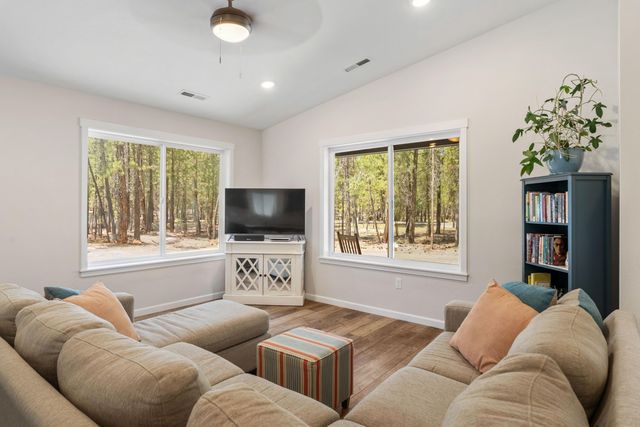 15205 Ponderosa Loop, La Pine, OR 97739