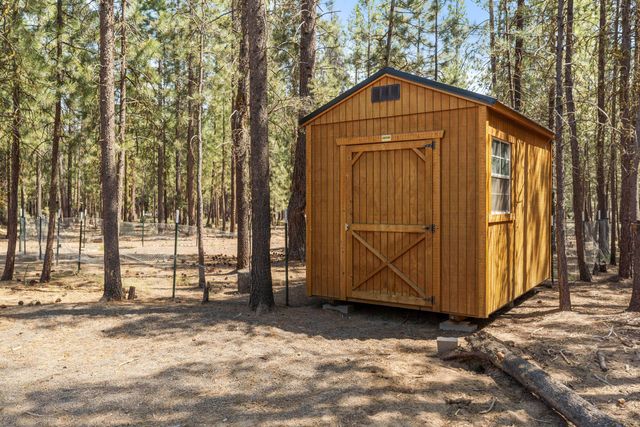 15205 Ponderosa Loop, La Pine, OR 97739