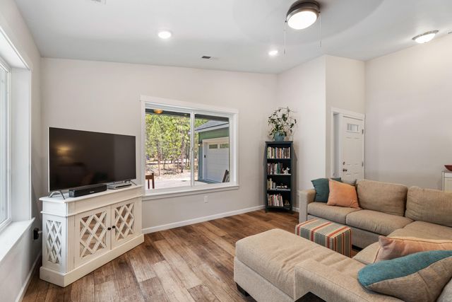 15205 Ponderosa Loop, La Pine, OR 97739