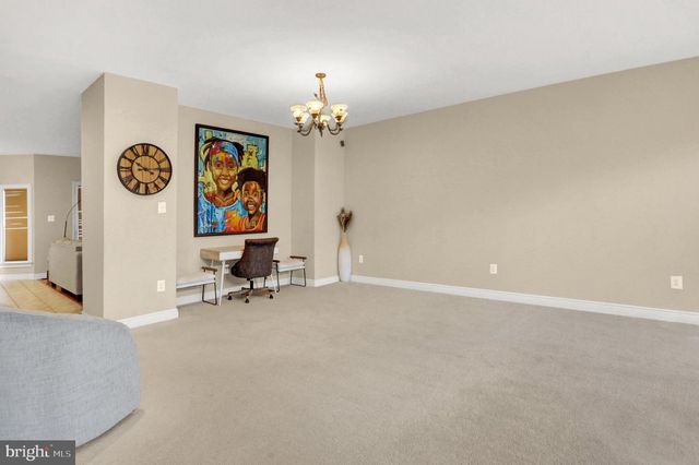 8 INDIANA CIR, Lemoyne, PA 17043