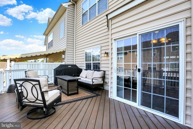 8 INDIANA CIR, Lemoyne, PA 17043