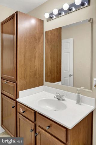 8 INDIANA CIR, Lemoyne, PA 17043