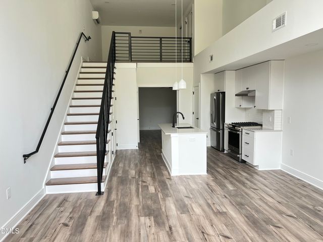 615 Daniels Street 112, Raleigh, NC 27605