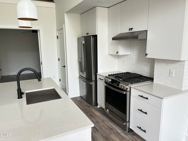 615 Daniels Street 112, Raleigh, NC 27605