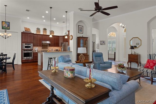 907 N Hunt Club Drive, Hernando, FL 34442