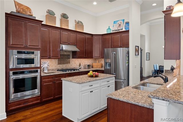 907 N Hunt Club Drive, Hernando, FL 34442