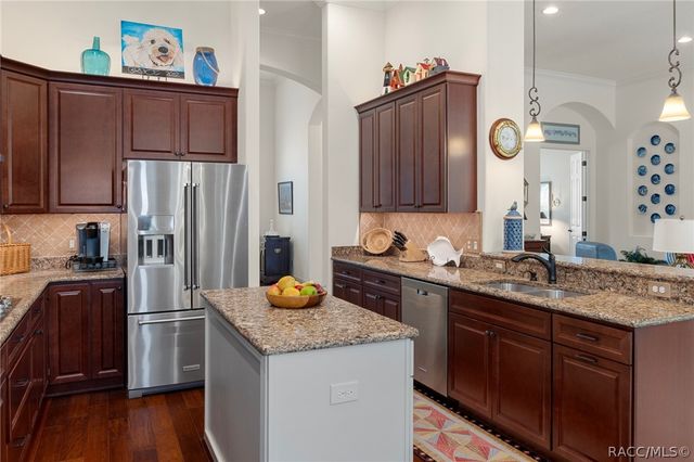 907 N Hunt Club Drive, Hernando, FL 34442