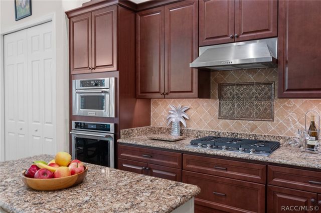 907 N Hunt Club Drive, Hernando, FL 34442