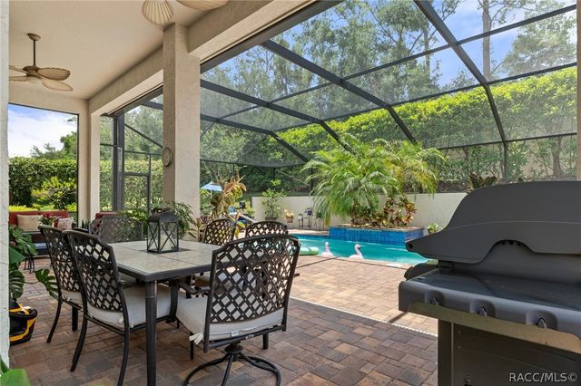 907 N Hunt Club Drive, Hernando, FL 34442
