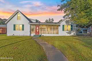 351 Moss Street, Lafayette, LA 70501