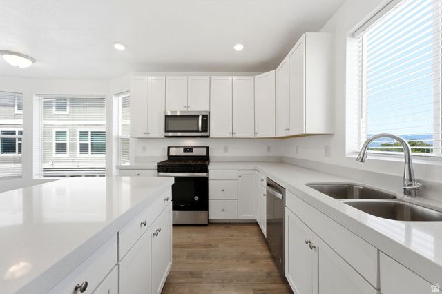 3833 W GARTMORE LN, Taylorsville, UT 84129
