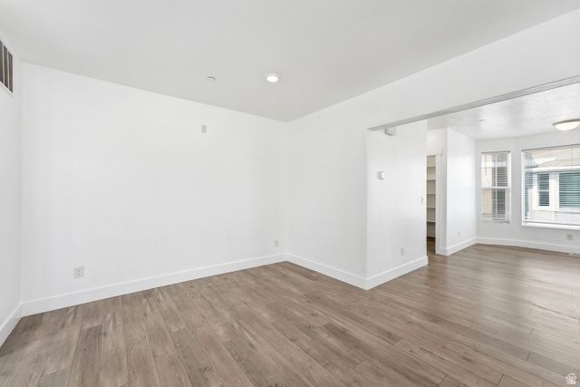 3833 W GARTMORE LN, Taylorsville, UT 84129
