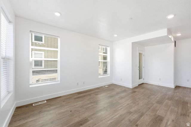3833 W GARTMORE LN, Taylorsville, UT 84129