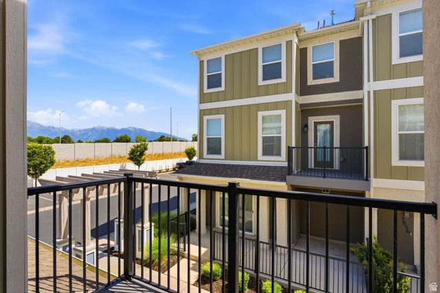 3833 W GARTMORE LN, Taylorsville, UT 84129