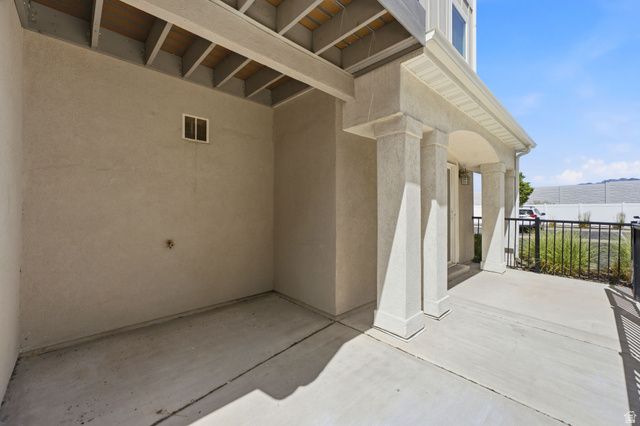 3833 W GARTMORE LN, Taylorsville, UT 84129