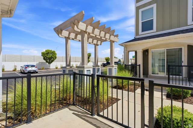 3833 W GARTMORE LN, Taylorsville, UT 84129