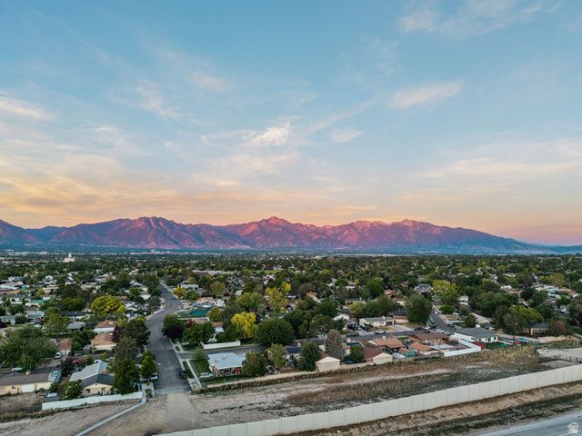 3833 W GARTMORE LN, Taylorsville, UT 84129