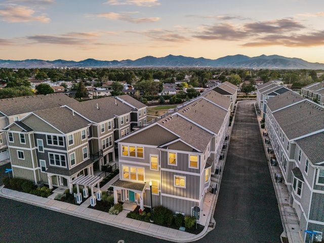 3833 W GARTMORE LN, Taylorsville, UT 84129