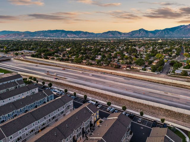 3833 W GARTMORE LN, Taylorsville, UT 84129