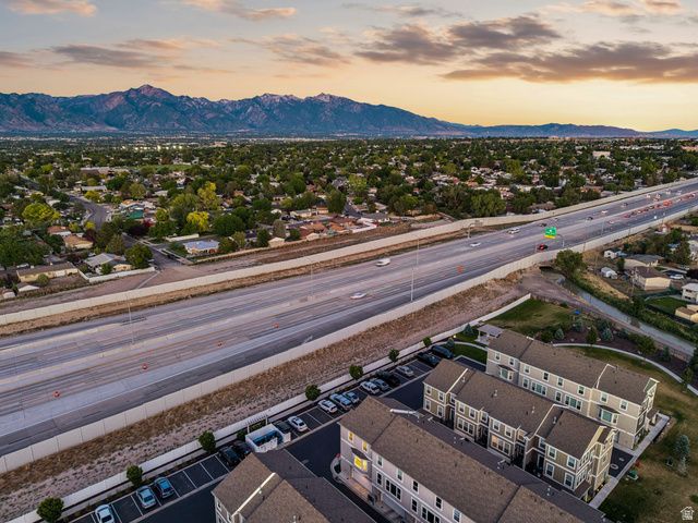 3833 W GARTMORE LN, Taylorsville, UT 84129