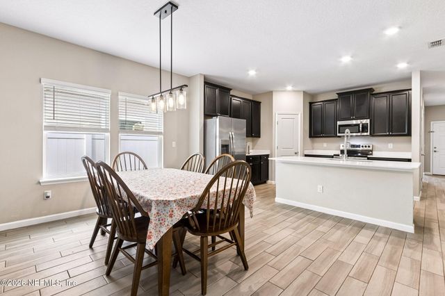 10863 VENTNOR Avenue, Jacksonville, FL 32218