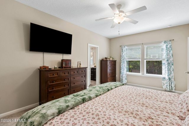 10863 VENTNOR Avenue, Jacksonville, FL 32218