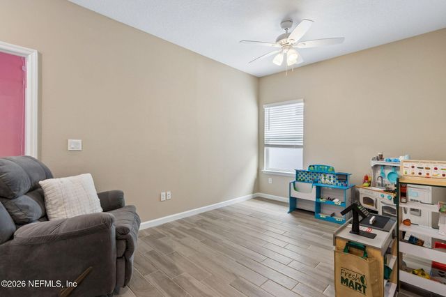 10863 VENTNOR Avenue, Jacksonville, FL 32218