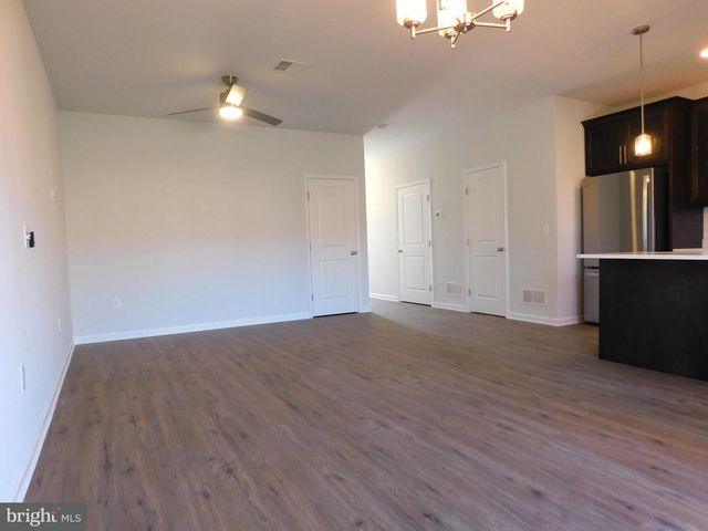 8451 HAMILTON BLVD, Breinigsville, PA 18031