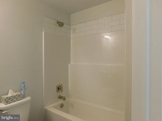 8451 HAMILTON BLVD, Breinigsville, PA 18031