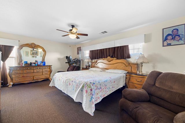 1842 Santa Maria Avenue, Porterville, CA 93257