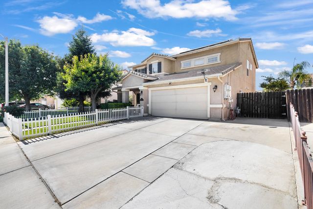 1842 Santa Maria Avenue, Porterville, CA 93257