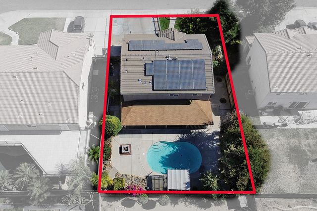 1842 Santa Maria Avenue, Porterville, CA 93257
