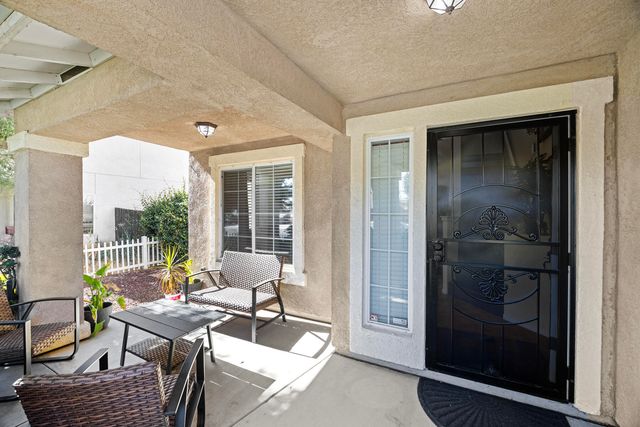 1842 Santa Maria Avenue, Porterville, CA 93257