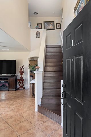 1842 Santa Maria Avenue, Porterville, CA 93257