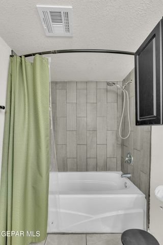 10935 YOGI BERRA Drive, El Paso, TX 79934