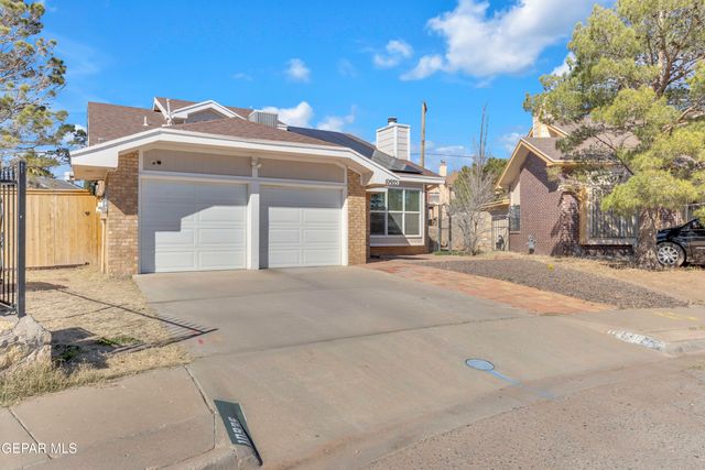 10935 YOGI BERRA Drive, El Paso, TX 79934