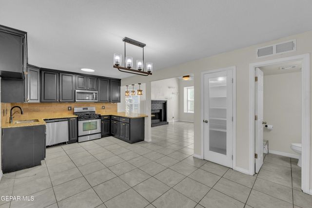 10935 YOGI BERRA Drive, El Paso, TX 79934