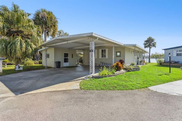 120 BREEZY POINT, Eustis, FL 32726