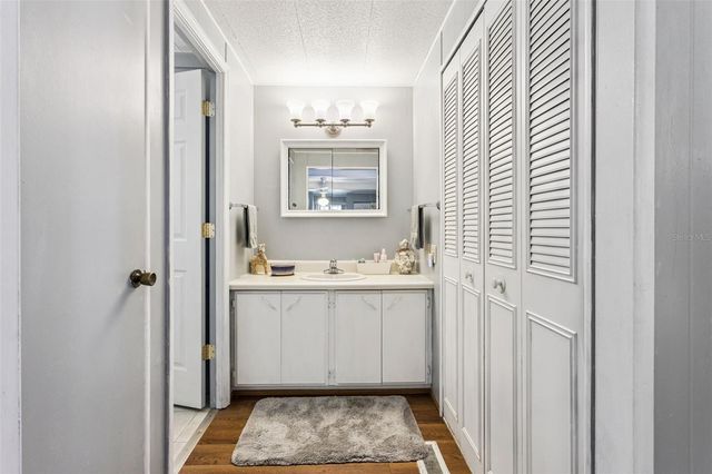 120 BREEZY POINT, Eustis, FL 32726