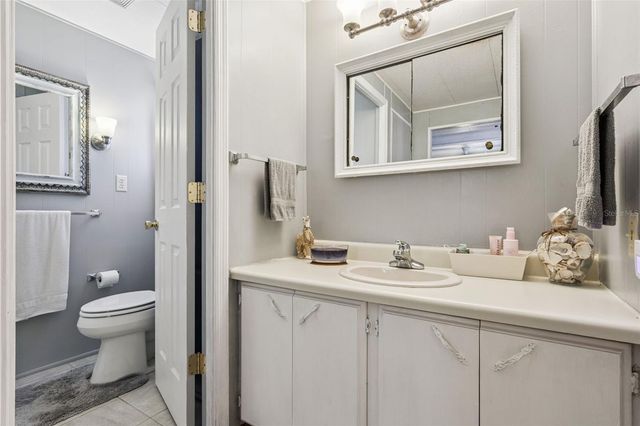 120 BREEZY POINT, Eustis, FL 32726