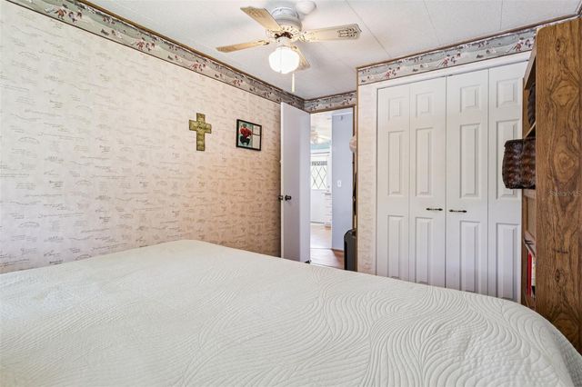 120 BREEZY POINT, Eustis, FL 32726