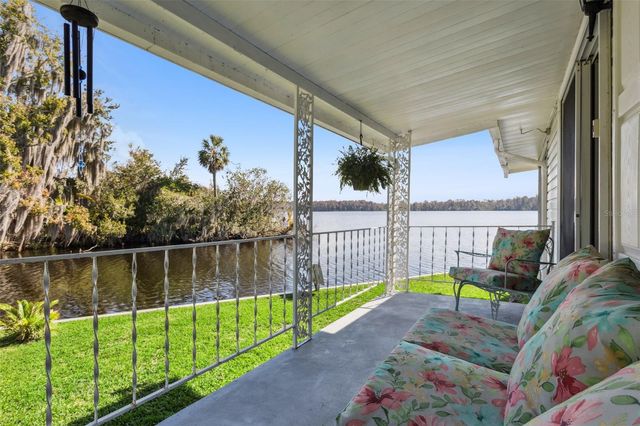 120 BREEZY POINT, Eustis, FL 32726