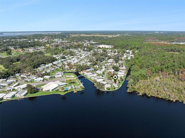 120 BREEZY POINT, Eustis, FL 32726