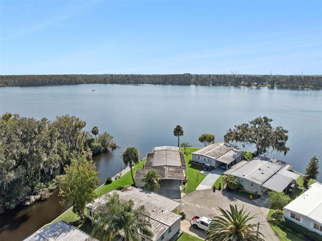 120 BREEZY POINT, Eustis, FL 32726